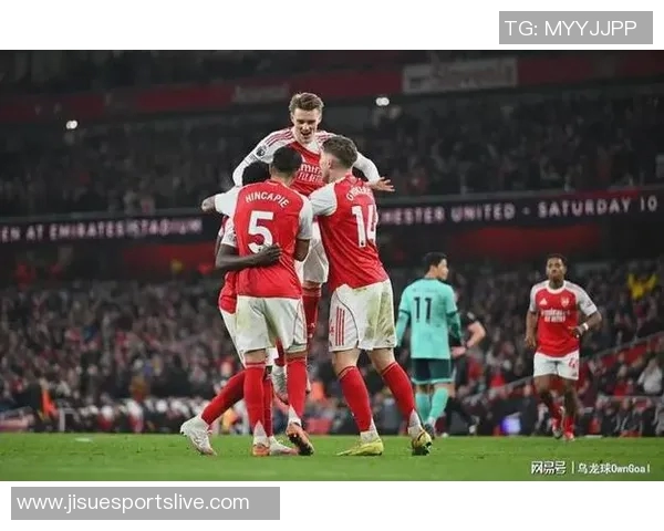 英超精彩对决尤文图斯与巴萨激战成平乌龙球引发全场沸腾